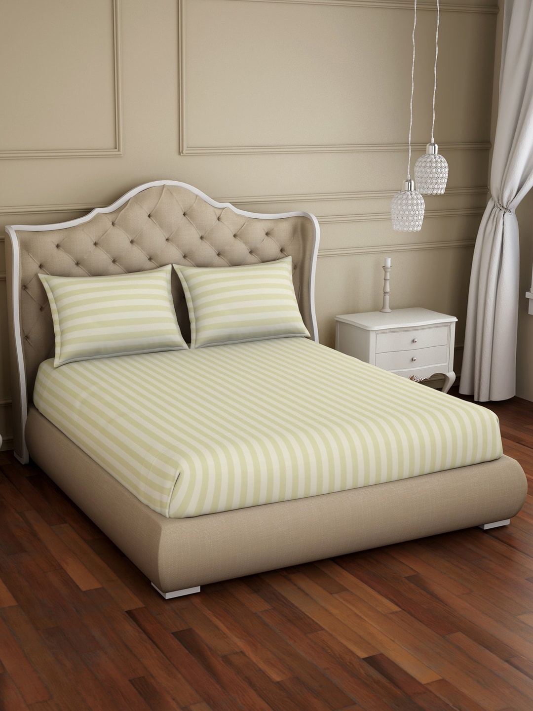 

SPACES Unisex White Bedsheets