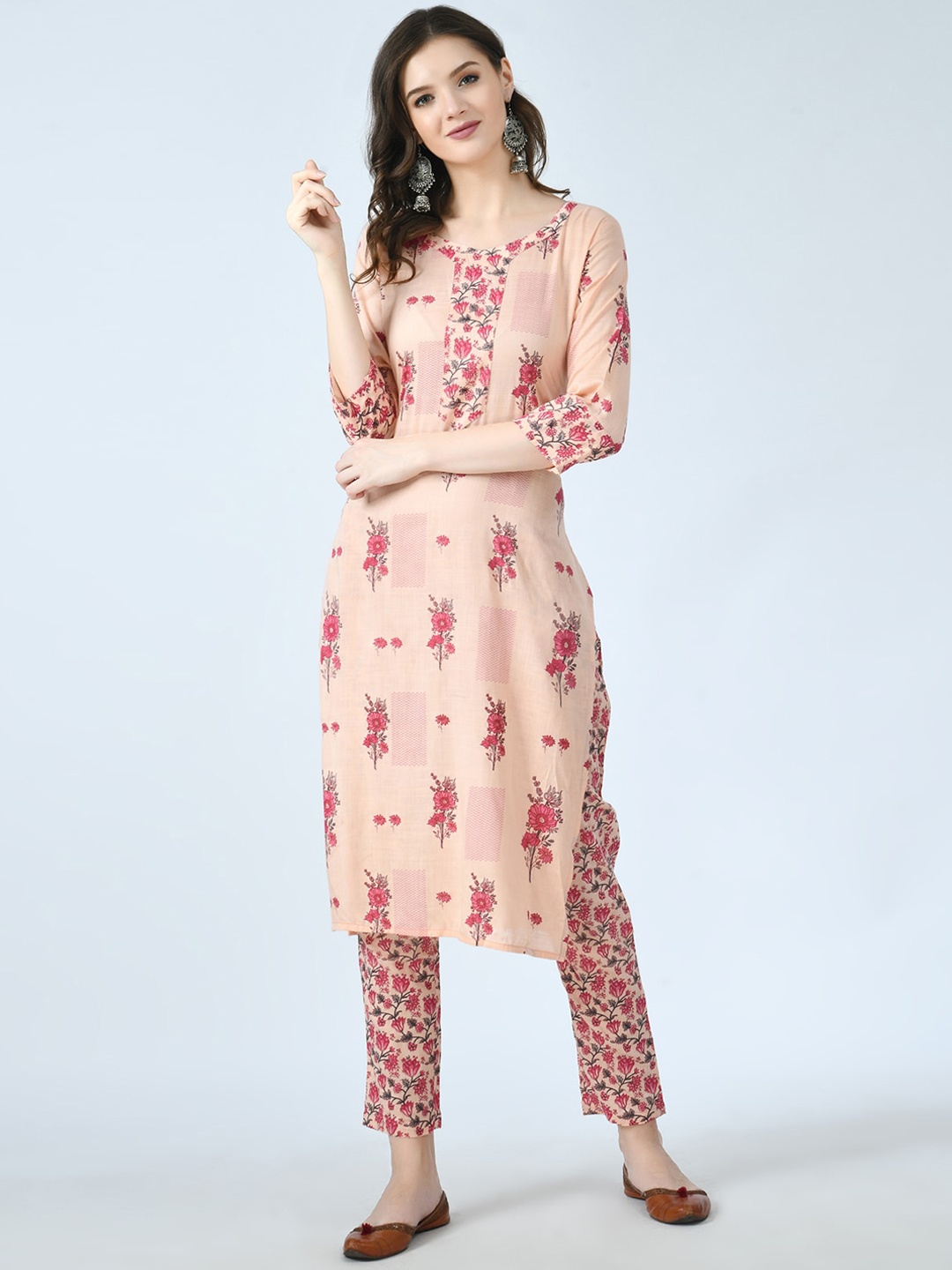 

MAFE Women Peach-Coloured Ethnic Motifs Pleated Kurta with Palazzos