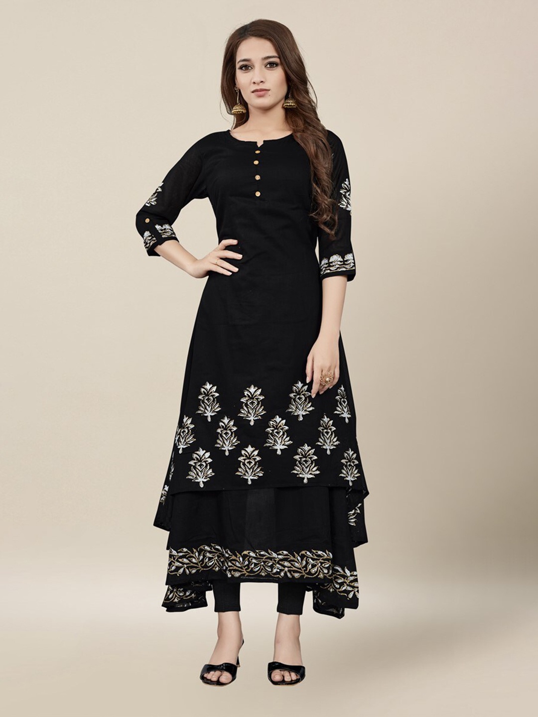 

Vedic Women Black & White Floral Printed Floral Kurta