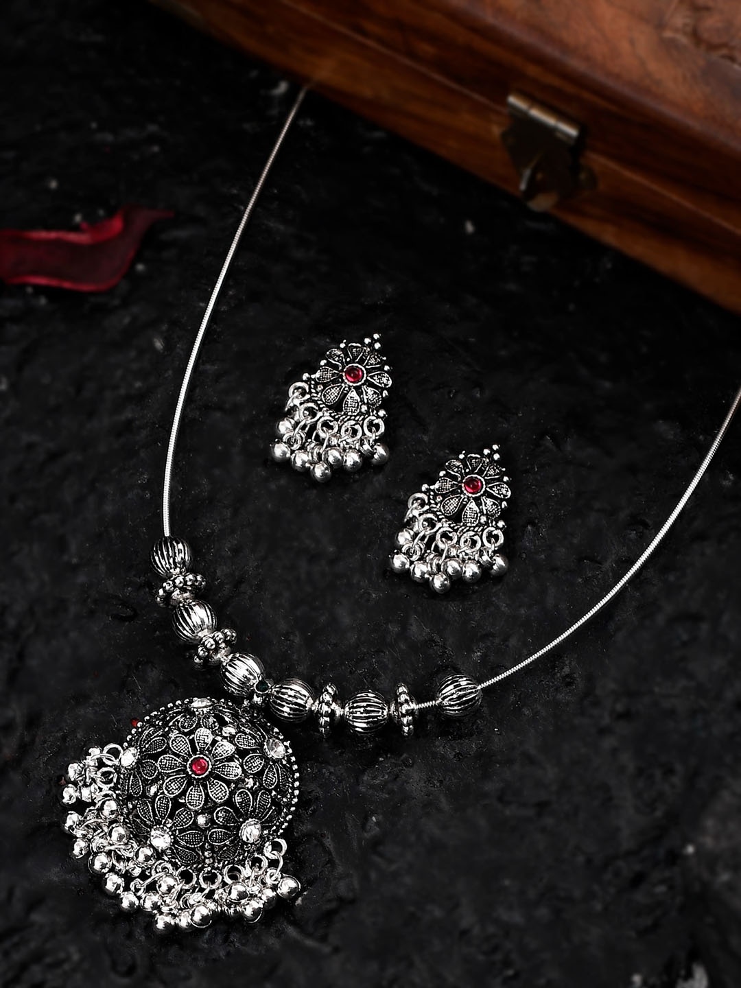 

AQUASTREET JEWELS Oxidised Silver Plated Handcrafted Ruby Stone Round Pendant Necklace Set