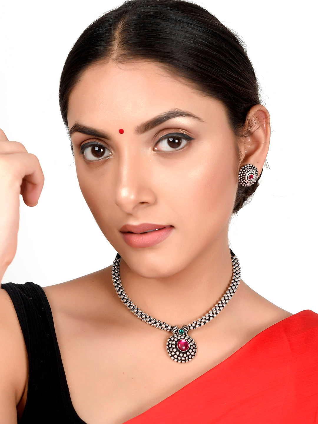 

AQUASTREET JEWELS Oxidised Silver-Plated & Red Ruby Crystal-Studded Thushi Jewellery Set