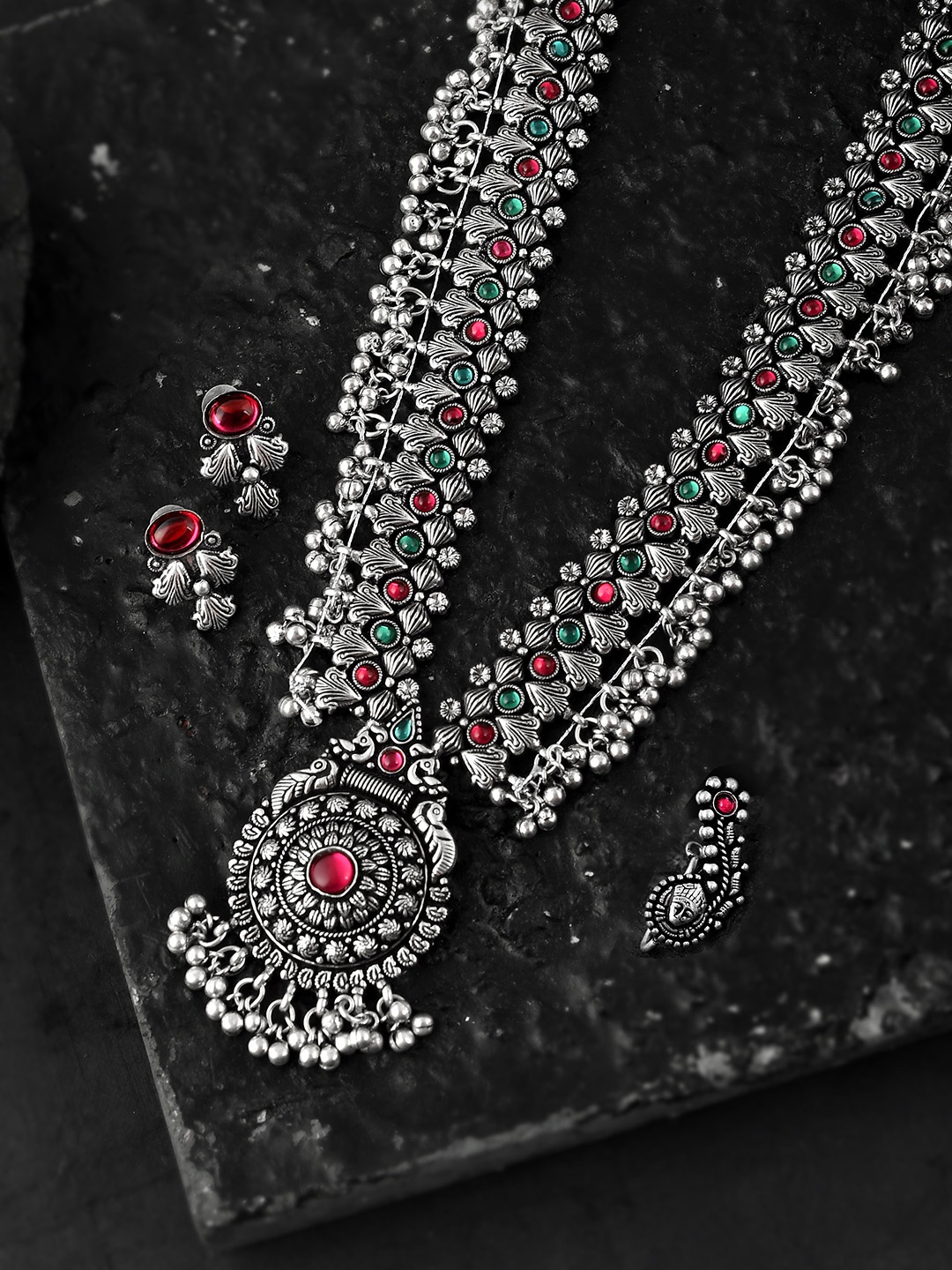 

AQUASTREET JEWELS Oxidised Silver-Plated Red Stone & Ghungroo Studded Long Jewellery Set
