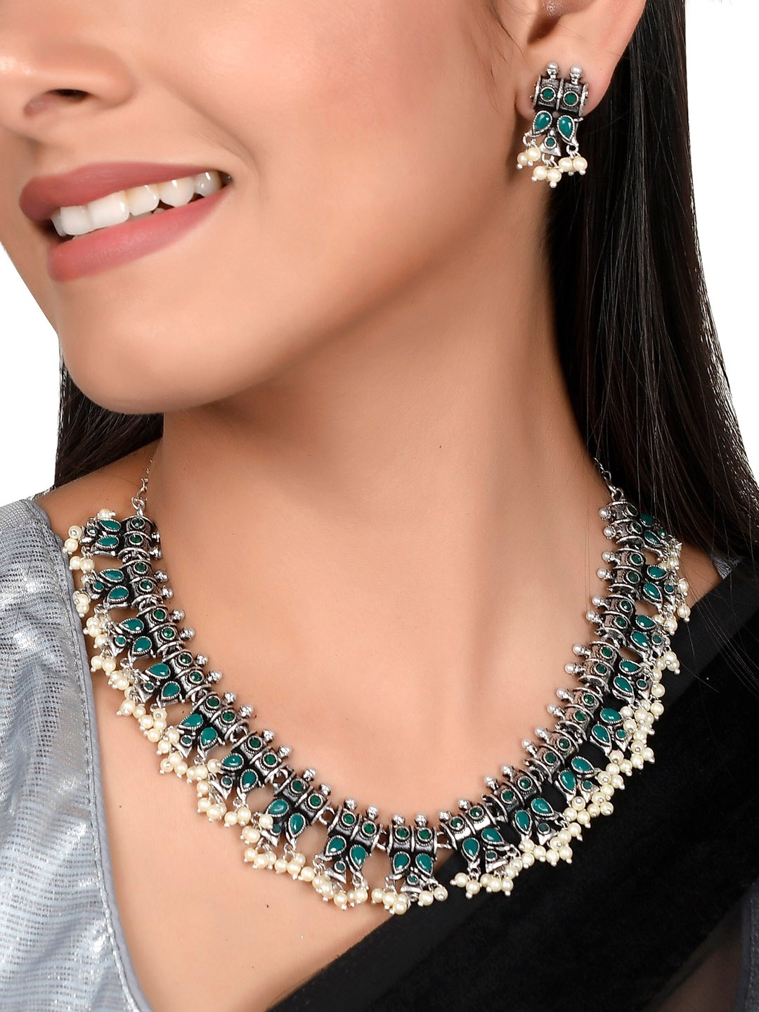 

AQUASTREET JEWELS Women Green & Silver-Plated Oxidised Artificial Stones Geometric Jewellery Set