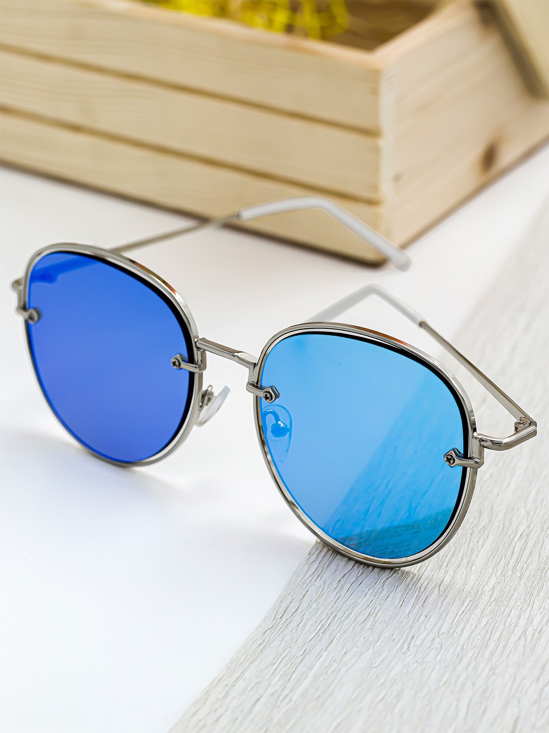 

Bellofox Unisex Blue Lens & Steel-Toned Oversized Sunglasses