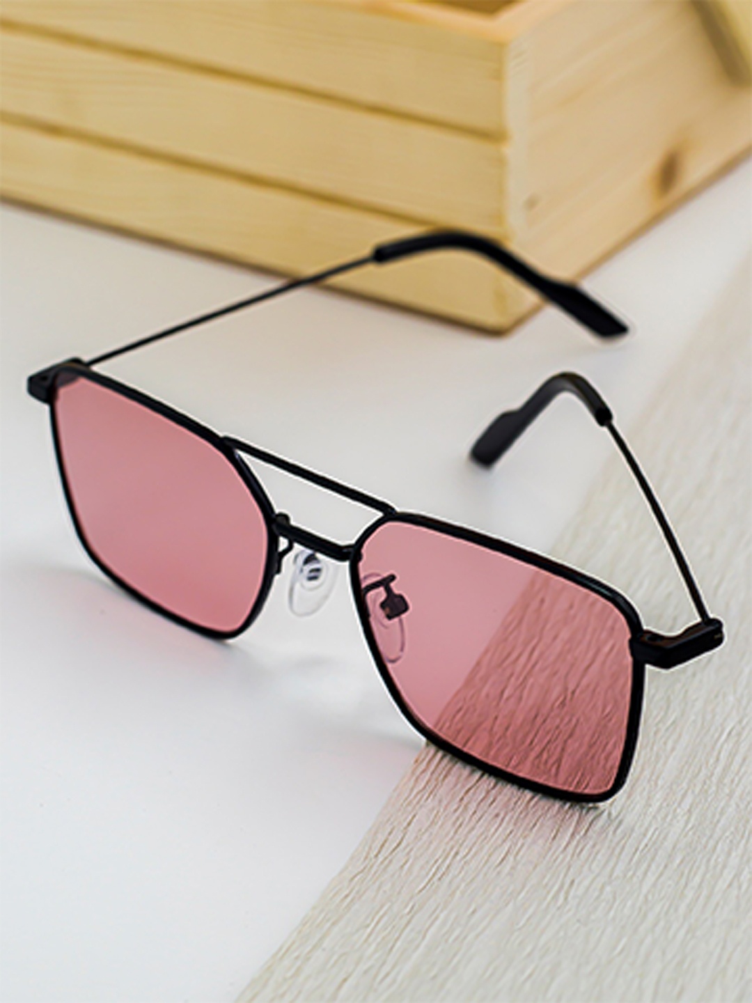 

Bellofox Women Pink Lens & Black Rectangle Sunglasses