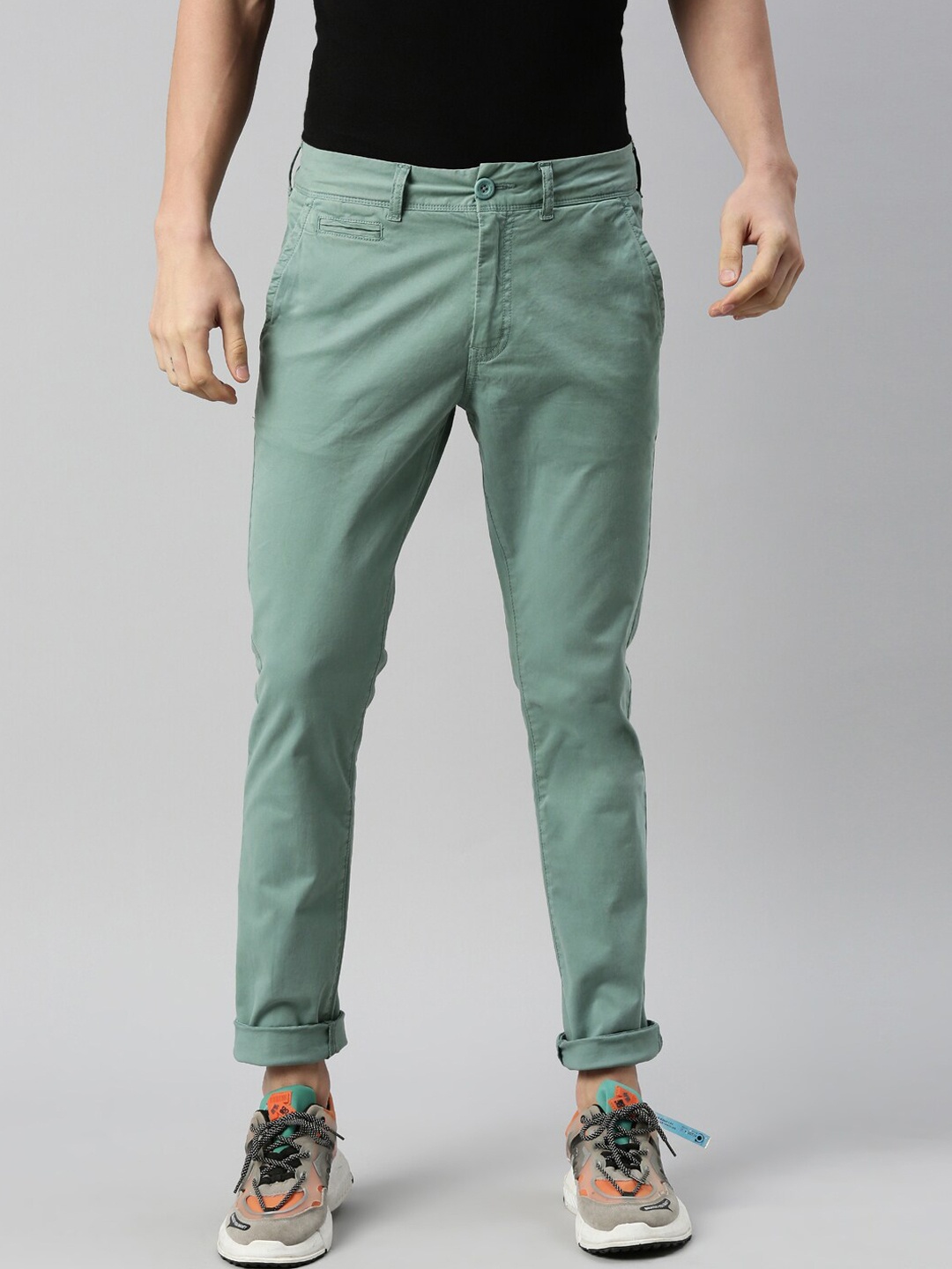 

Breakbounce Men Green Skinny Fit Low-Rise Chinos Trousers