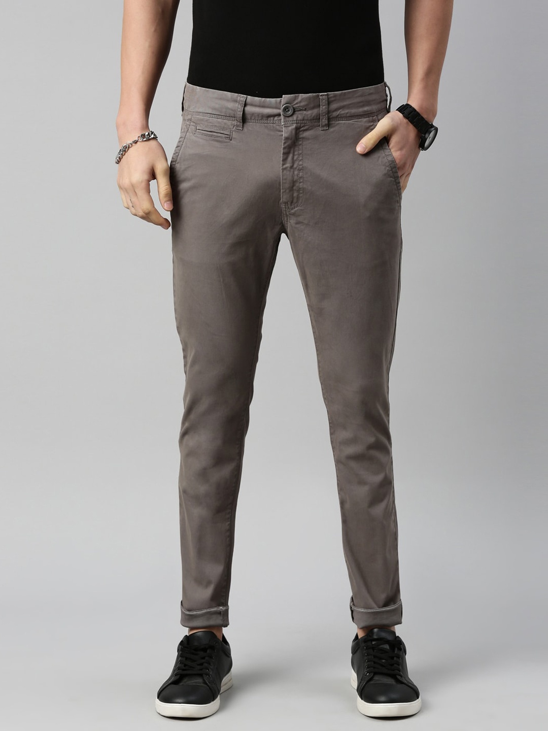 

Breakbounce Men Grey Skinny Fit Low-Rise Chinos Trousers