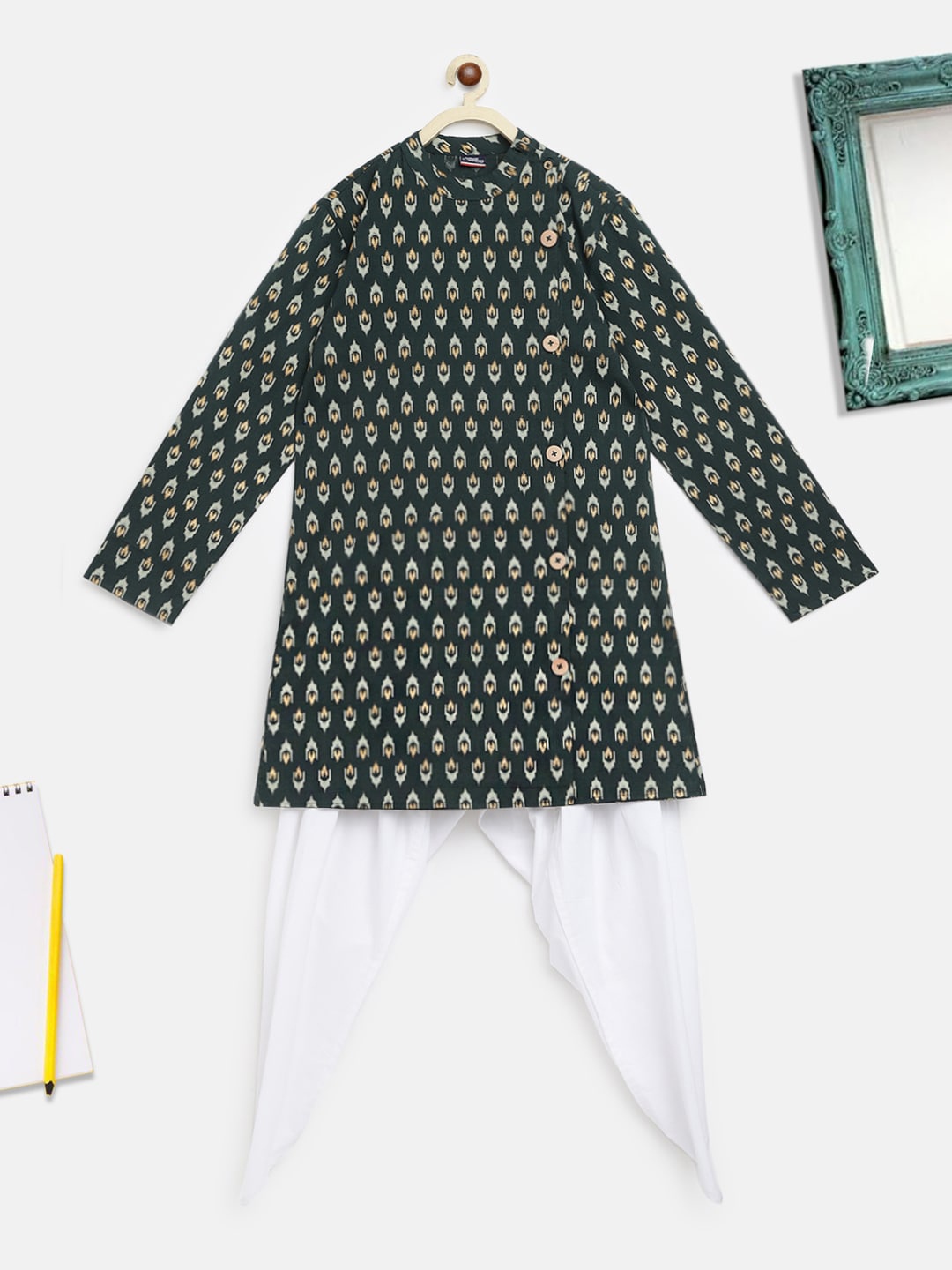 

Lil Tomatoes Boys Green Ethnic Motifs Printed Kurta with Pyjamas