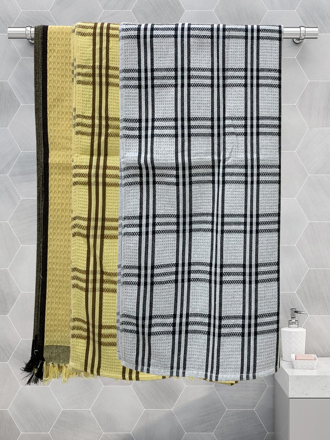 

Athom Trendz Pack Of 3 Checked Pure Cotton 210 GSM Bath Towel, White