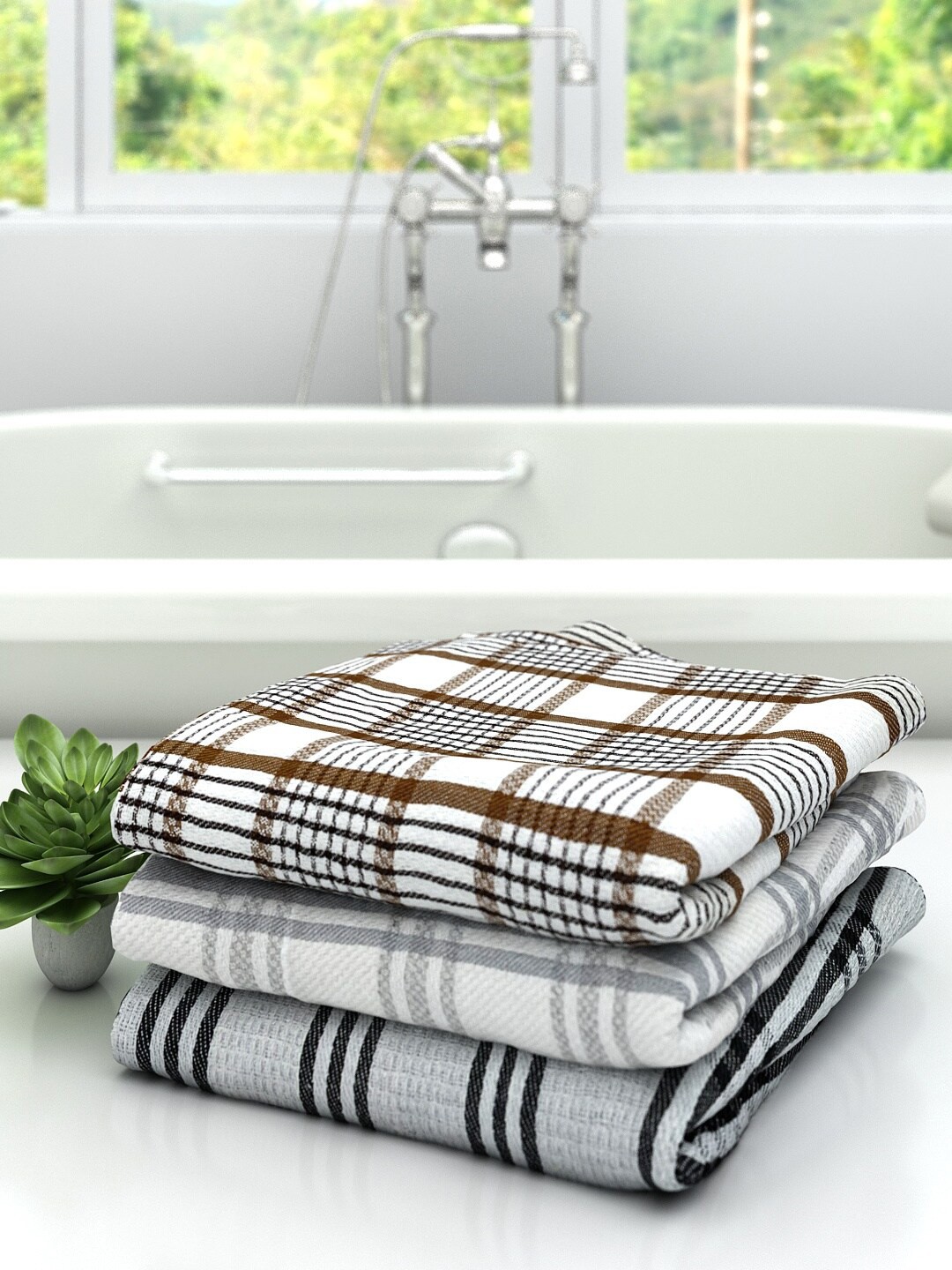

Athom Trendz Set of 3 Checked Pure Cotton 210 GSM Lightweight Bath Towels, Multi