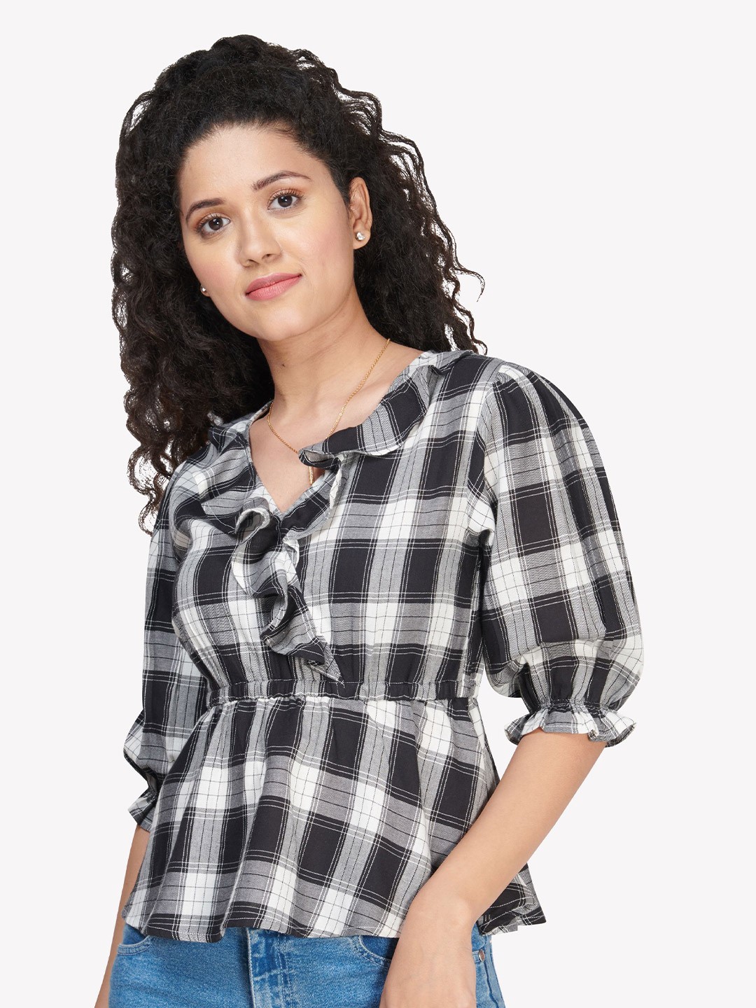 

VASTRADO Black Checked Cinched Waist Top