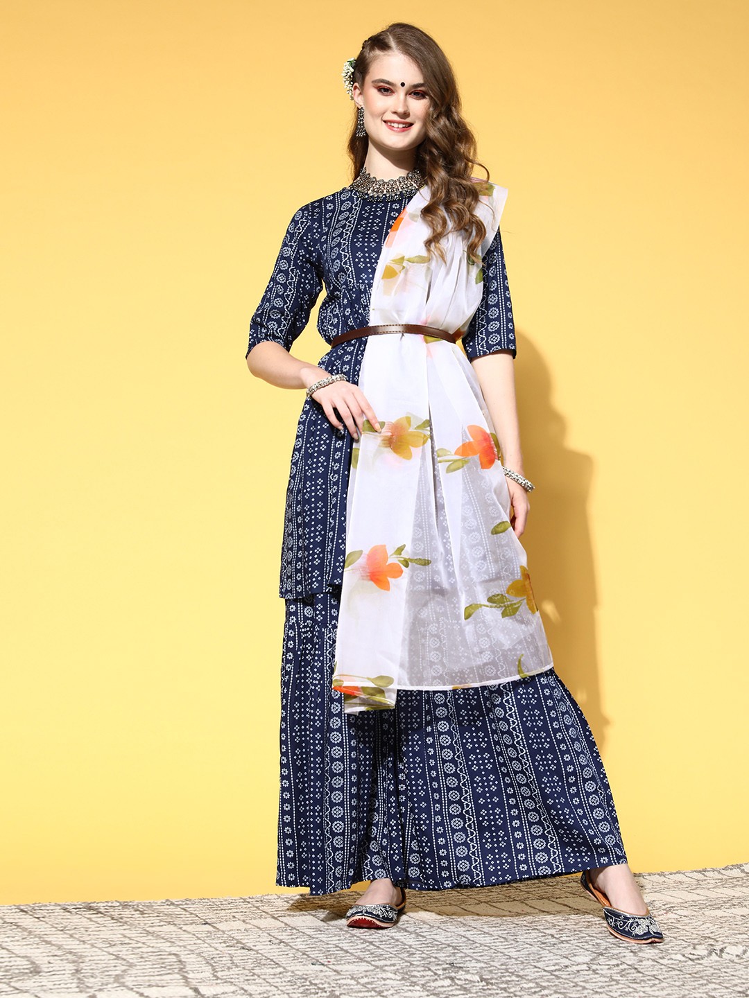 

InWeave Women Bandhani Viscose Rayon Print Parade Kurta Set, Navy blue