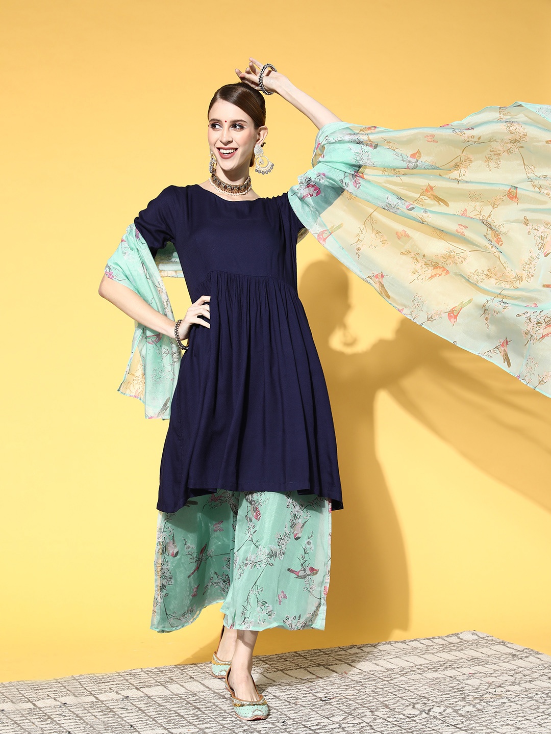 

InWeave Women Solid Viscose Rayon Pleated Form Kurta Set, Navy blue