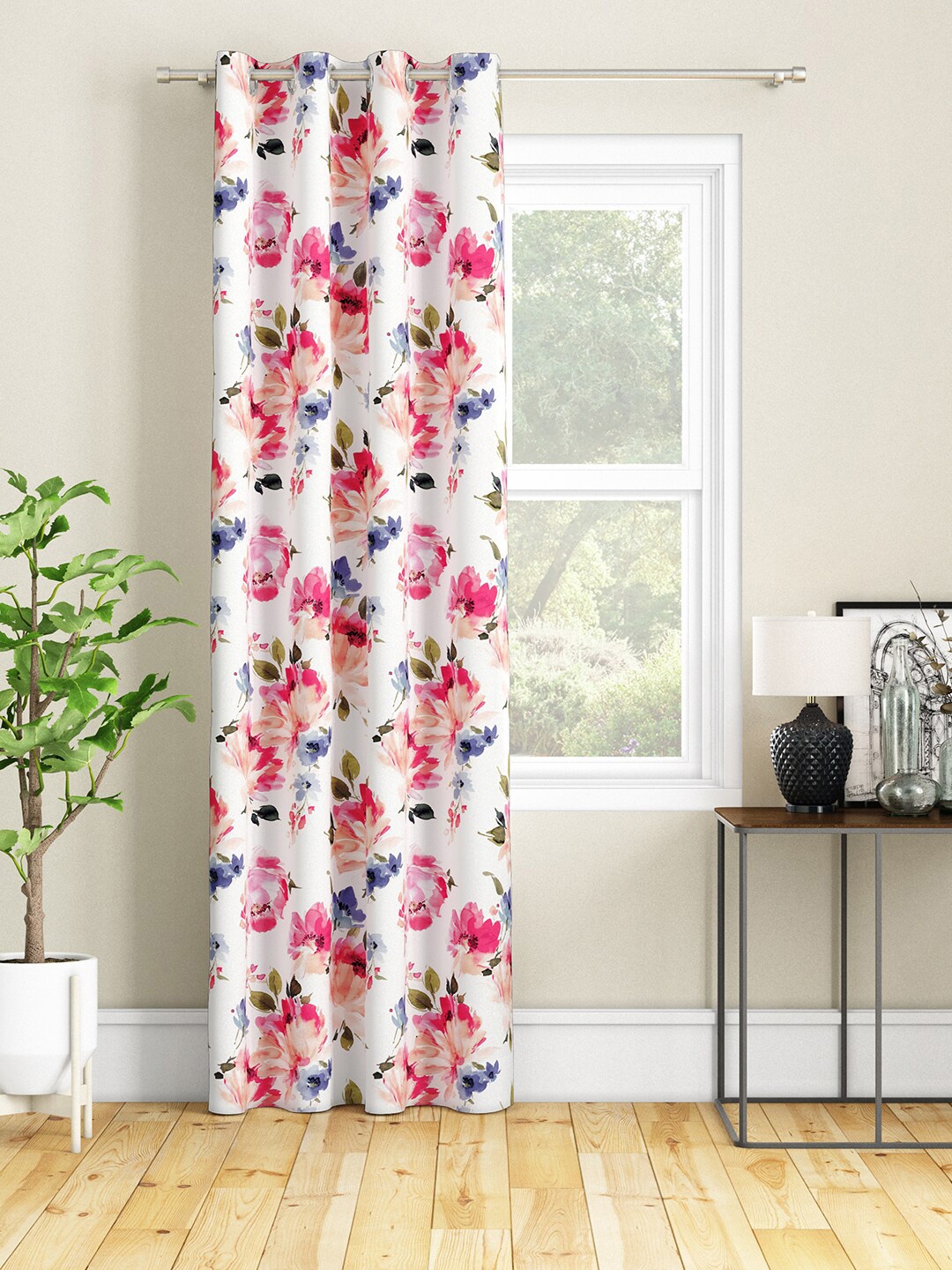 

SEJ by Nisha Gupta White & Pink Floral Long Door Curtain