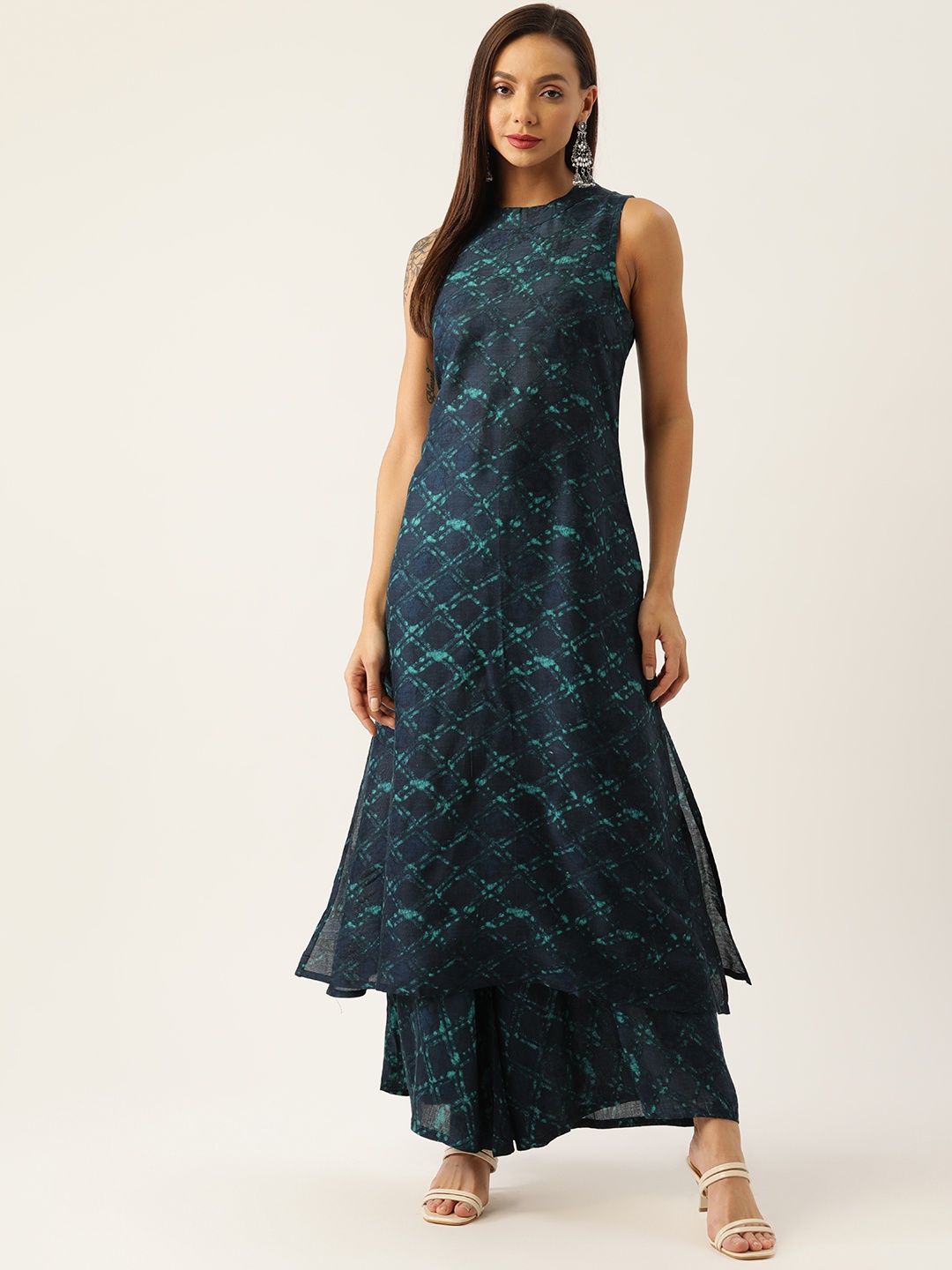 

InWeave Women Navy Blue Printed Kurta with Palazzos