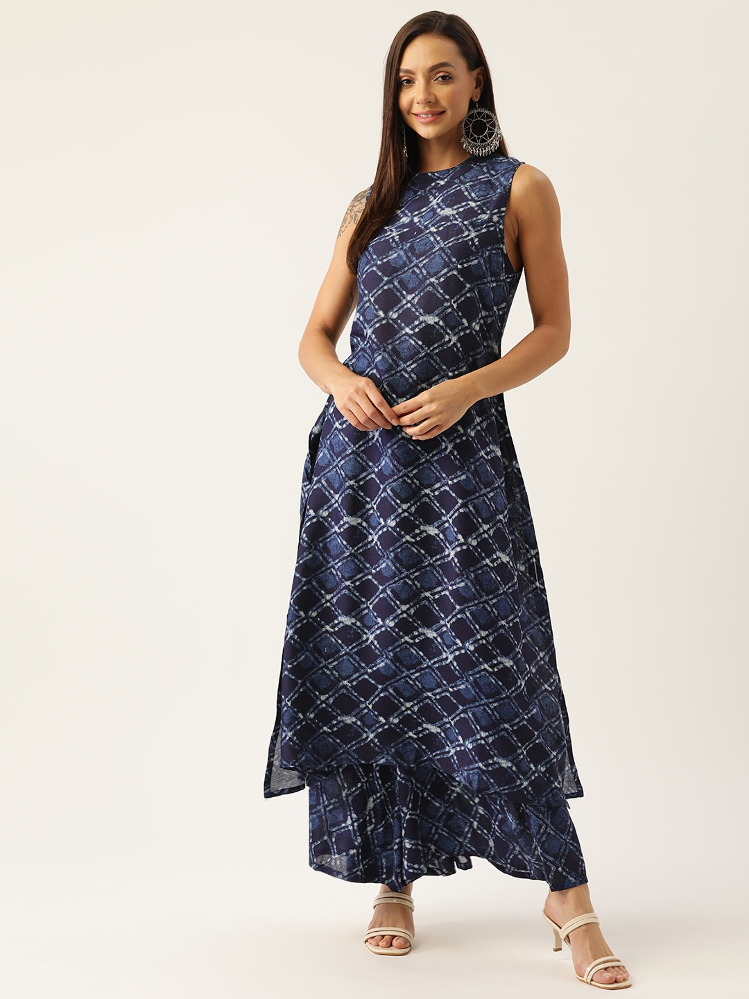 

InWeave Women Navy Blue Printed Kurta with Palazzos