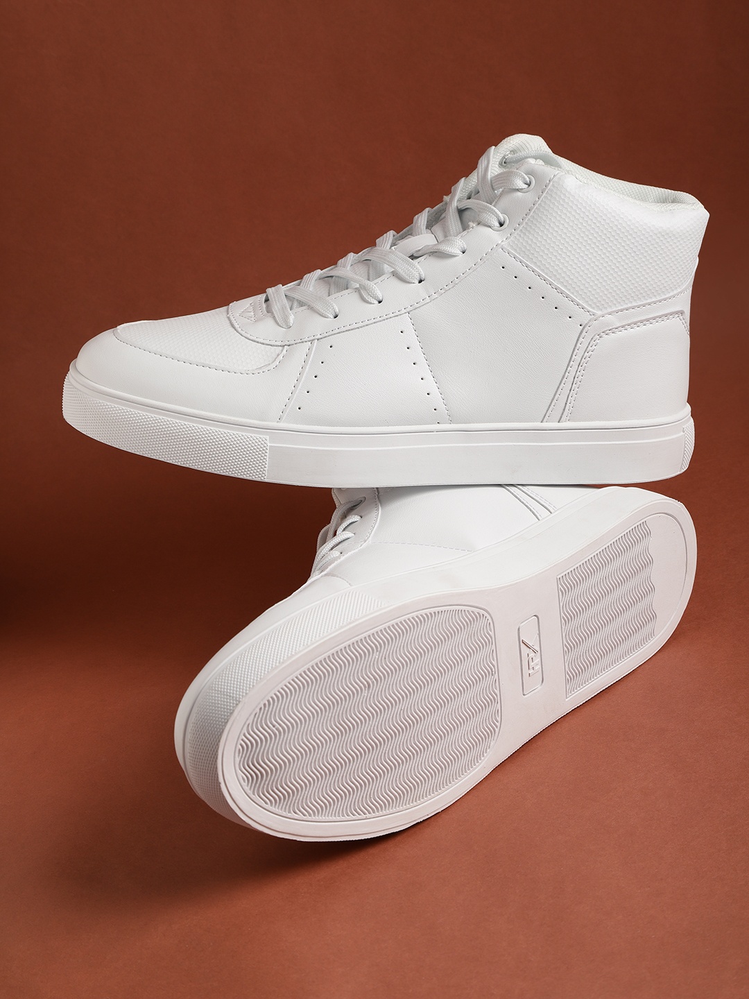 

HRX by Hrithik Roshan Men Retro Basket Ball White Solid High-Top Sneakers