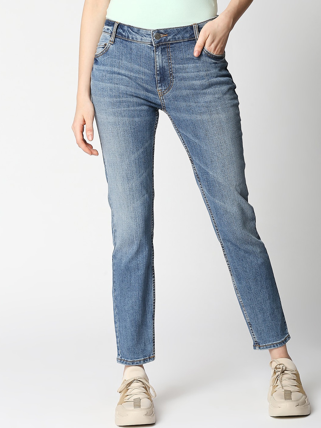 

LOVEGEN Women Blue Paris Skinny Fit Low Distress Heavy Fade Stretchable Jeans
