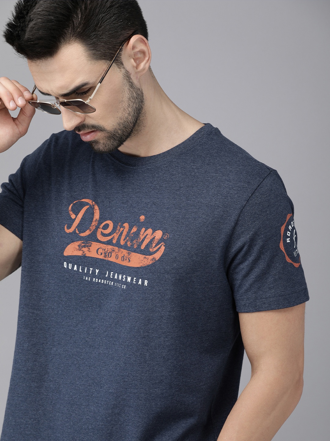 

Roadster Men Navy Blue & Orange Printed Pure Cotton T-shirt