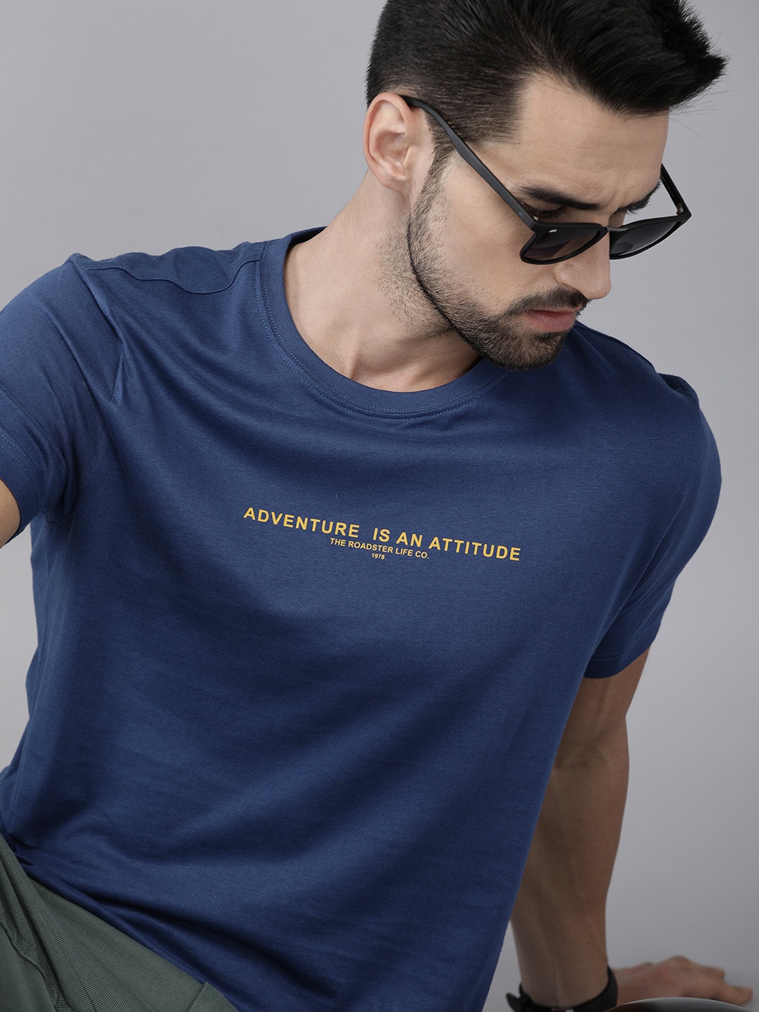 

Roadster Men Navy Blue Printed Pure Cotton T-shirt