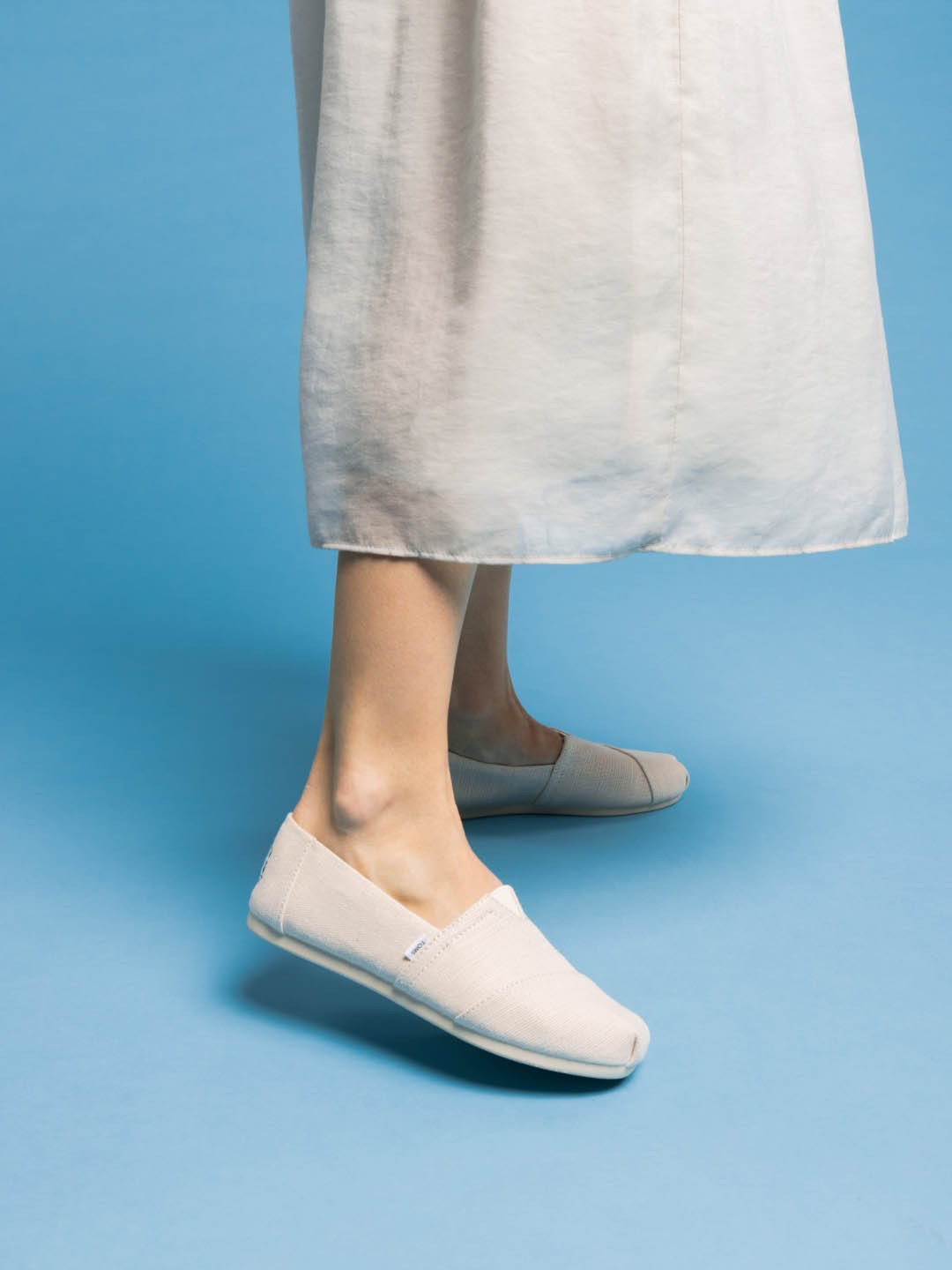 

TOMS Women Beige Alpargata Canvas Espadrilles