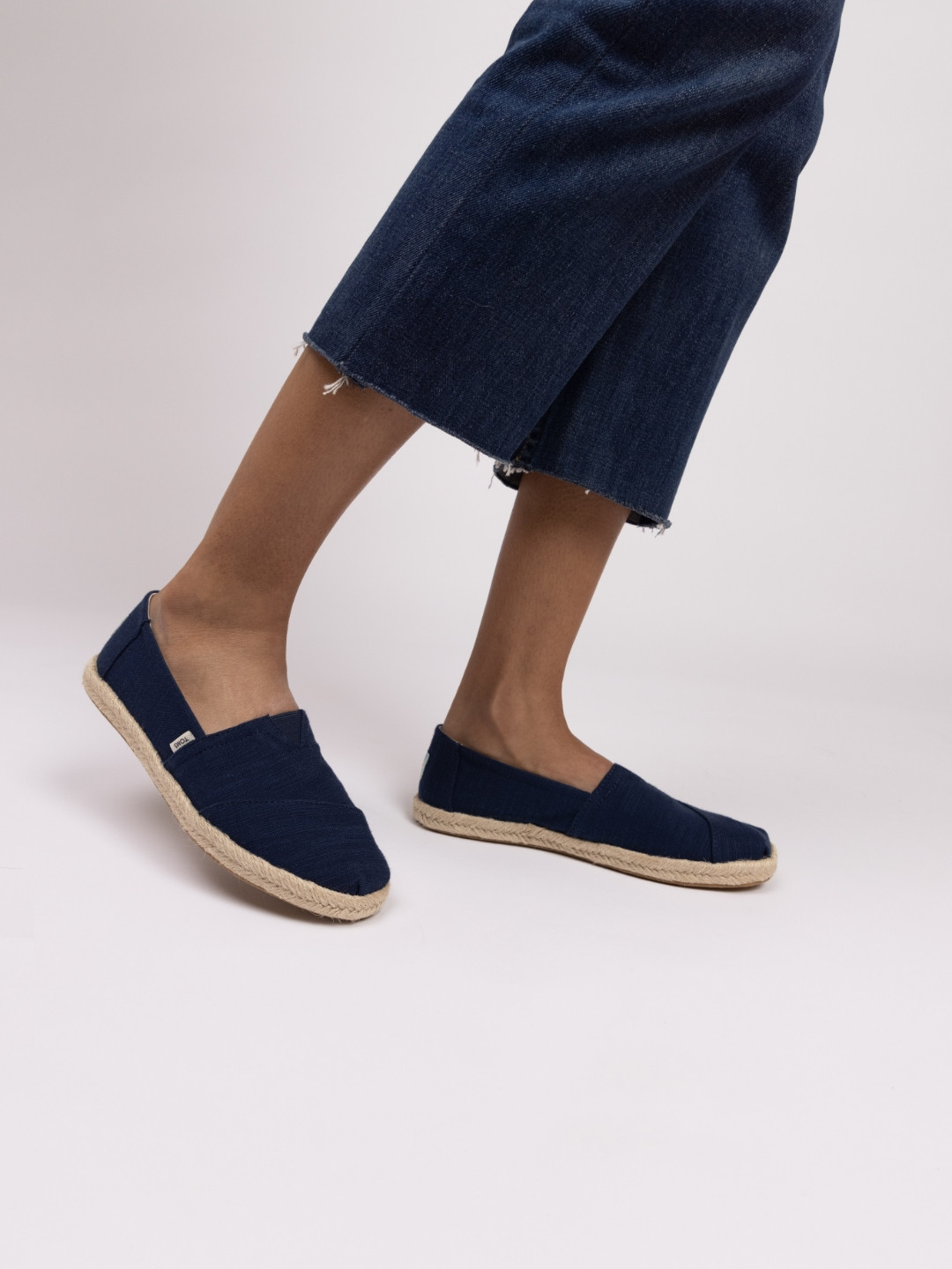 

TOMS Women Organic Cotton Alpargata Rope Espadrilles, Navy blue