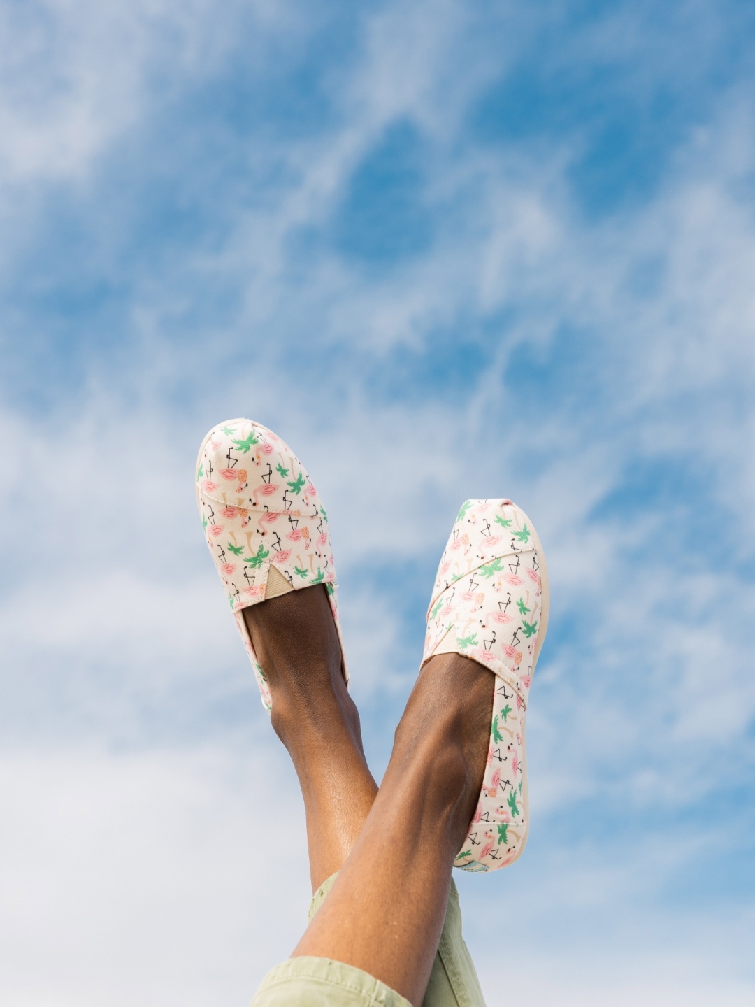 

TOMS Women Flamingos Print Alpargata Slip-on Sneakers, Beige