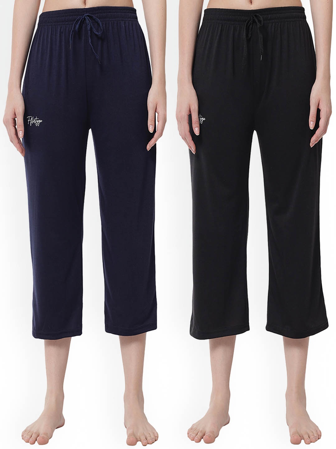 

FFLIRTYGO Women Set Of 2 Black & Navy Blue Solid Lounge Capris