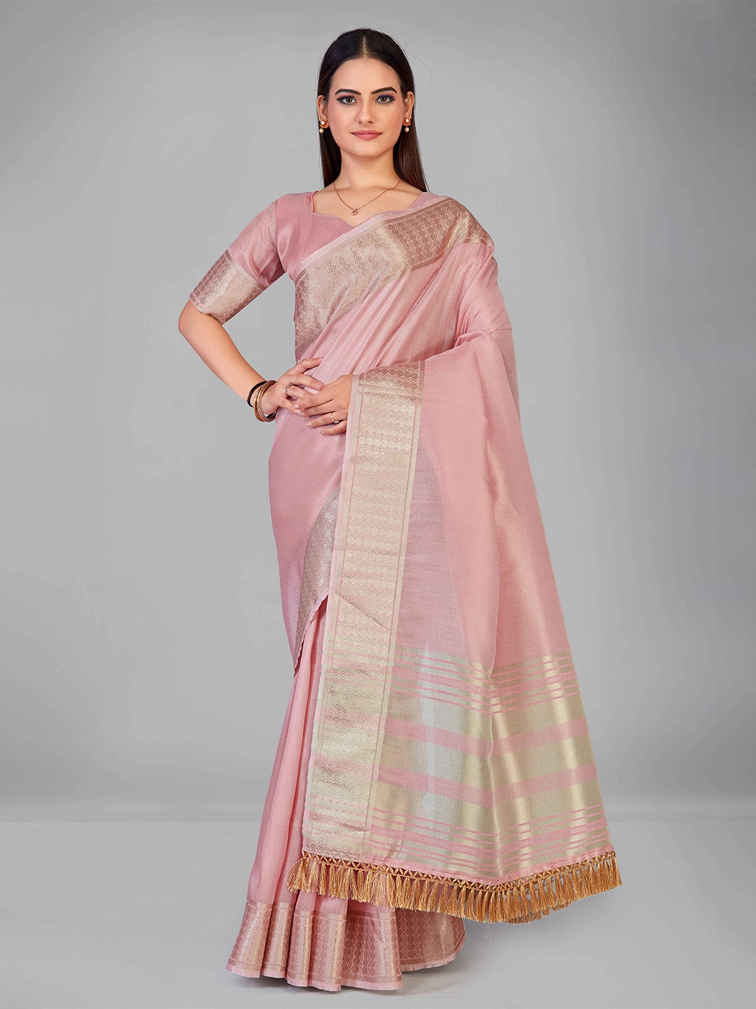 

MANOHARI Pink & Gold-Toned Zari Silk Blend Saree