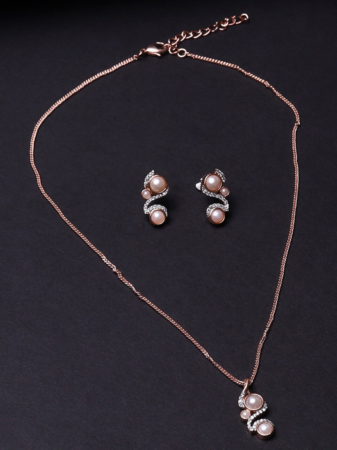 

Voylla Rose Gold & White Brass Rose Gold-Plated Necklace
