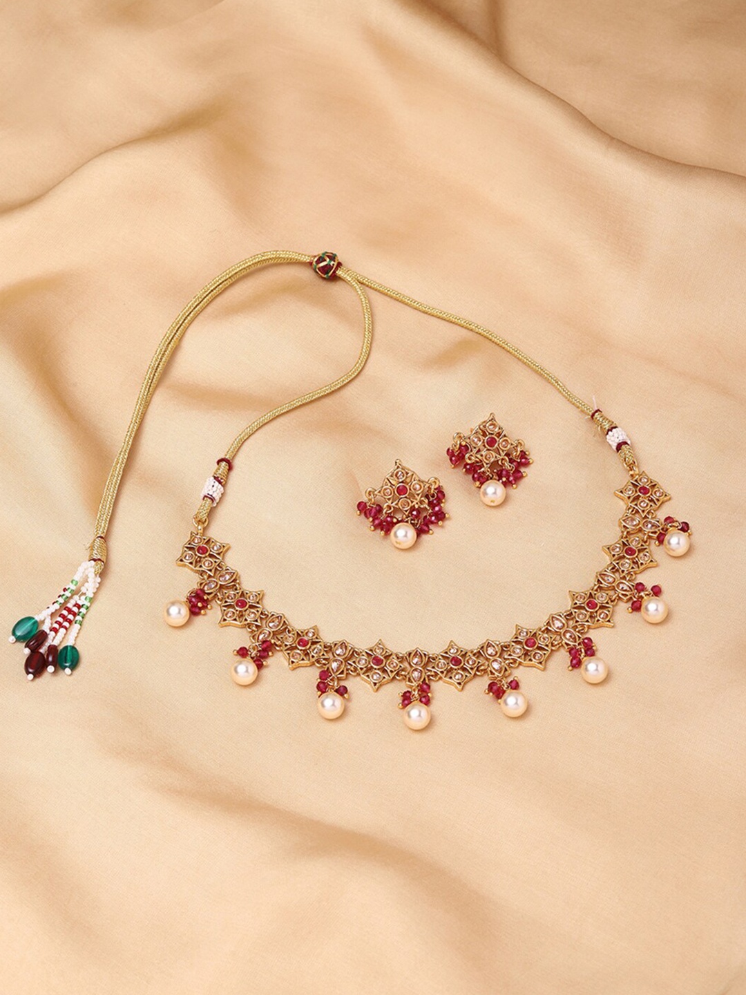 

Voylla White Brass Rhodium-Plated Necklace