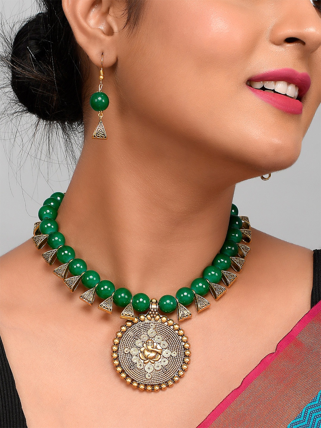 

AQUASTREET JEWELS Antique Gold Plated Green Ganpati designed Pendant Necklace Set