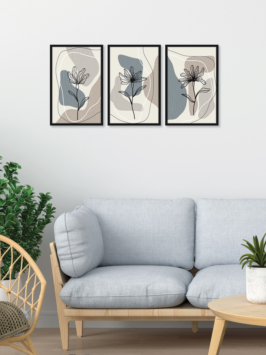 

RANDOM Set of 3 Black Beautiful Flower Wall Paintings