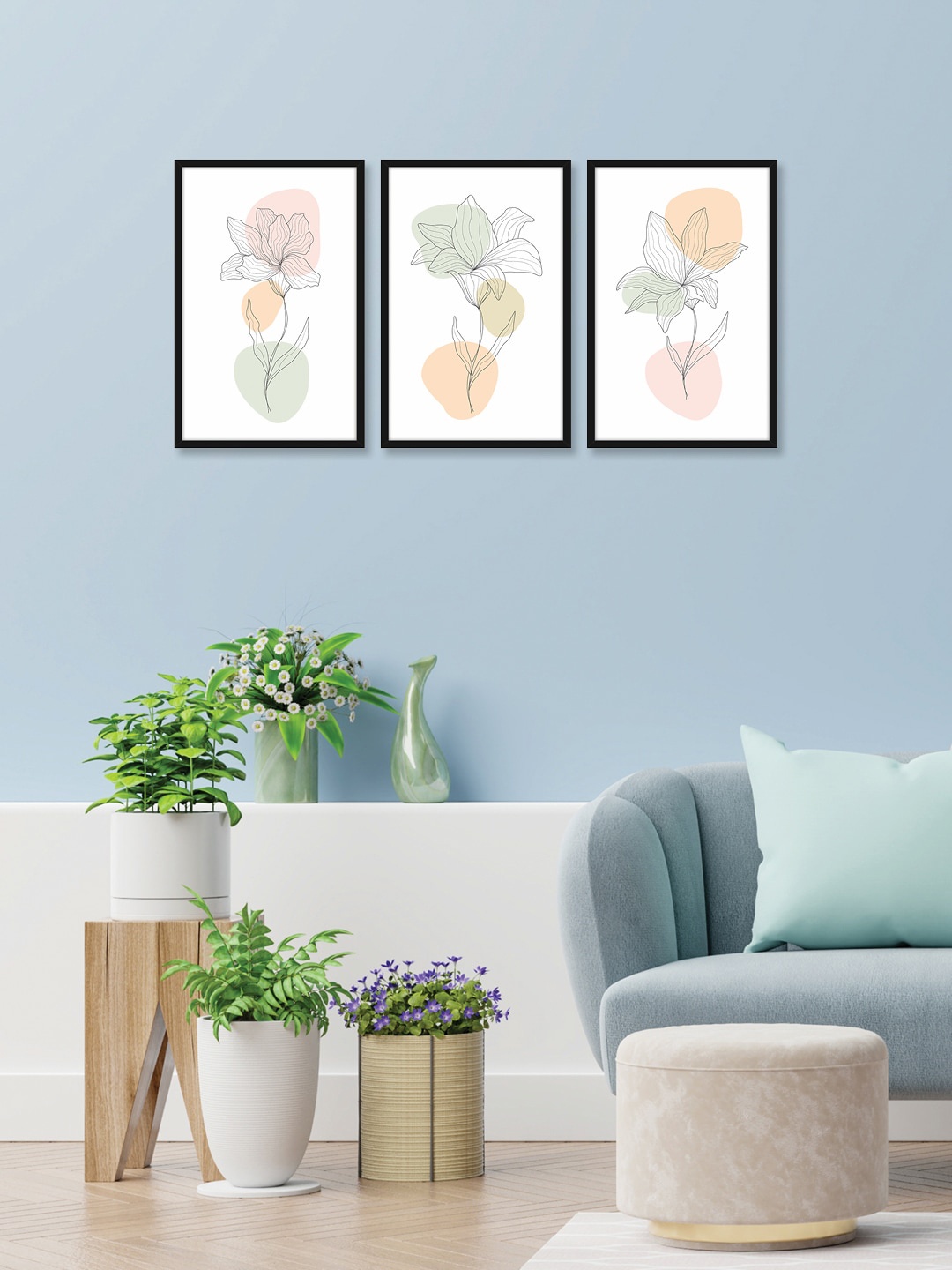 

RANDOM Set of 3 Beautiful Flowers Wall Paintings, Black
