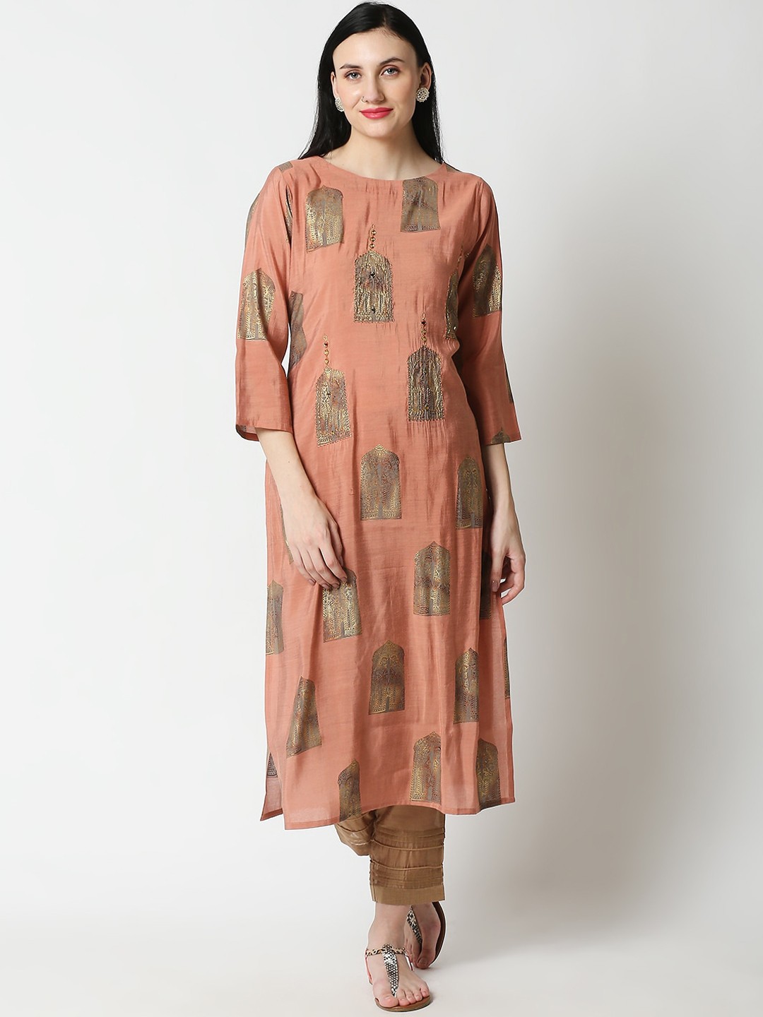 

Aanyor Women Pink Dyed Flared Sleeves Thread Work Indie Prints Chanderi Silk Kurta