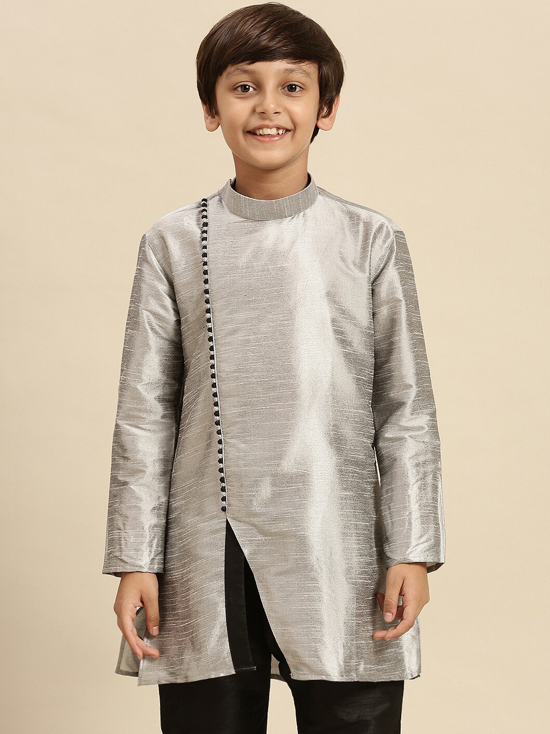 

Sanwara Boys Silver-Toned Thread Work Art Silk Kurta