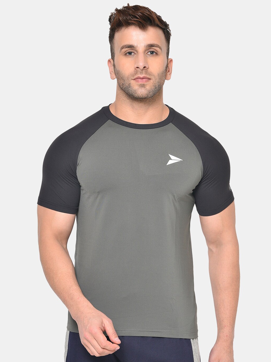 

FITINC Men Grey Colourblocked Drop-Shoulder Sleeves Dri-FIT Slim Fit Training or Gym T-shirt