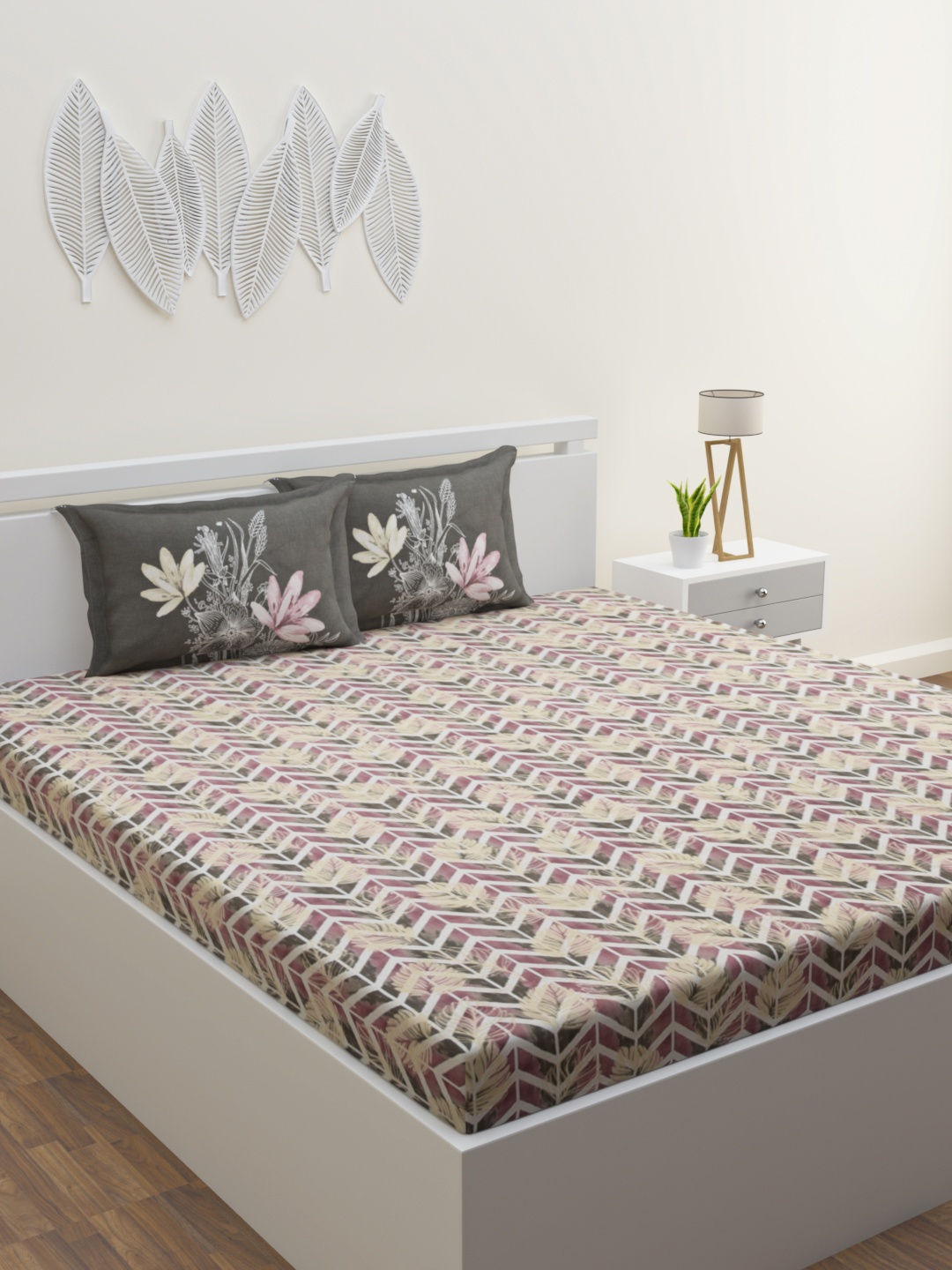 

ROMEE Purple & White Geometric 160 TC King Bedsheet with 2 Pillow Covers
