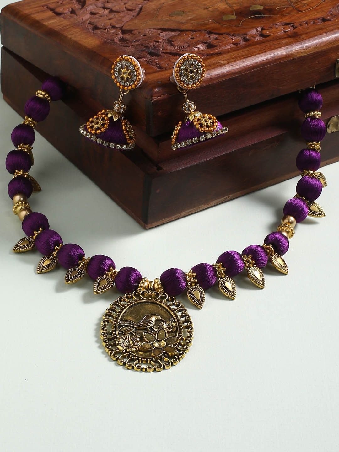 

AKSHARA Women Purple Handcrafted Brass-Plated Jewellery Set