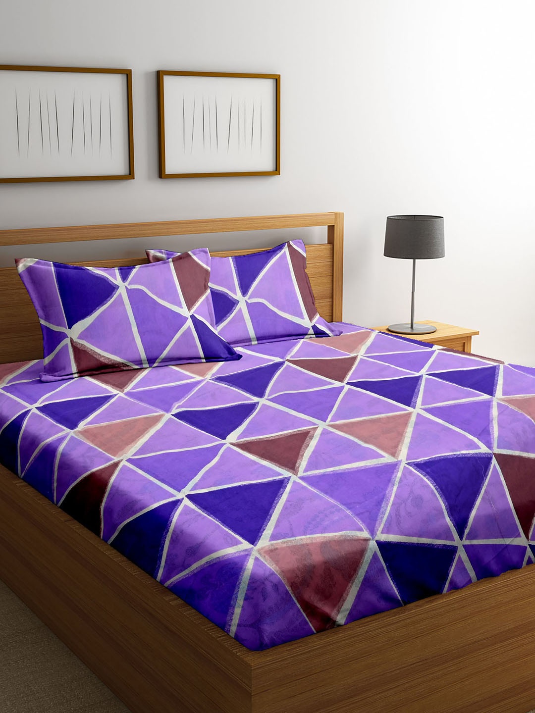 

Cortina Multicoloured Geometric 104 TC Queen Bedsheet with 2 Pillow Covers, Multi