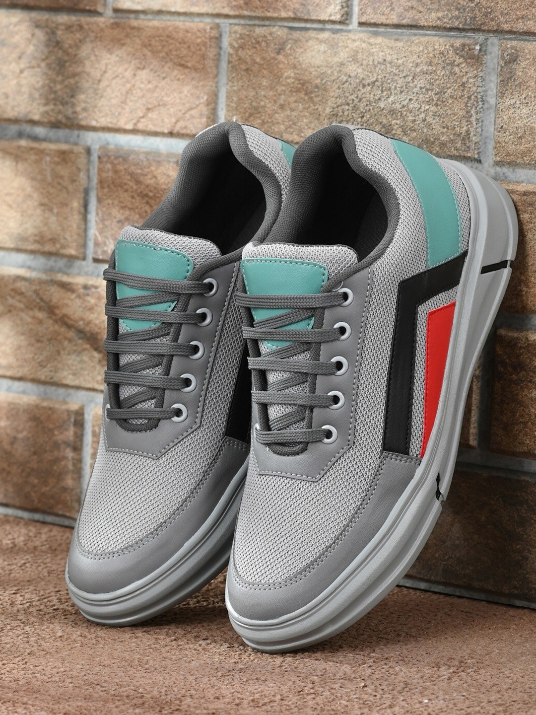 

Mast & Harbour Men Grey Striped Sneakers