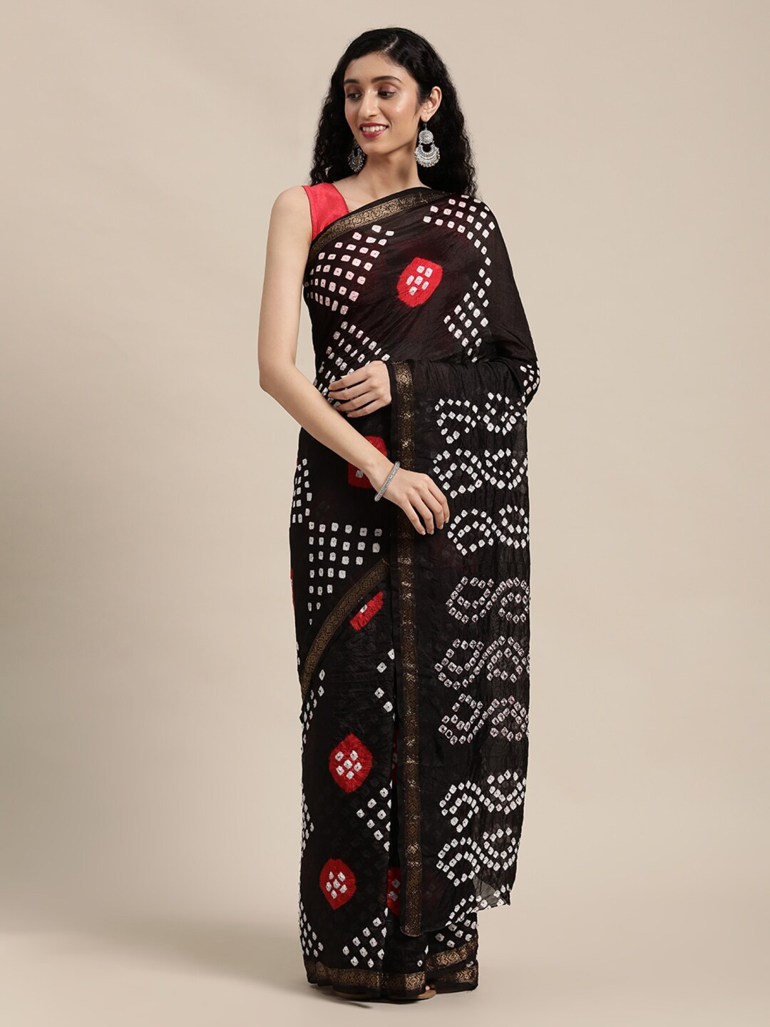 

Geroo Jaipur Black & White Bandhani Art Silk Bandhani Saree