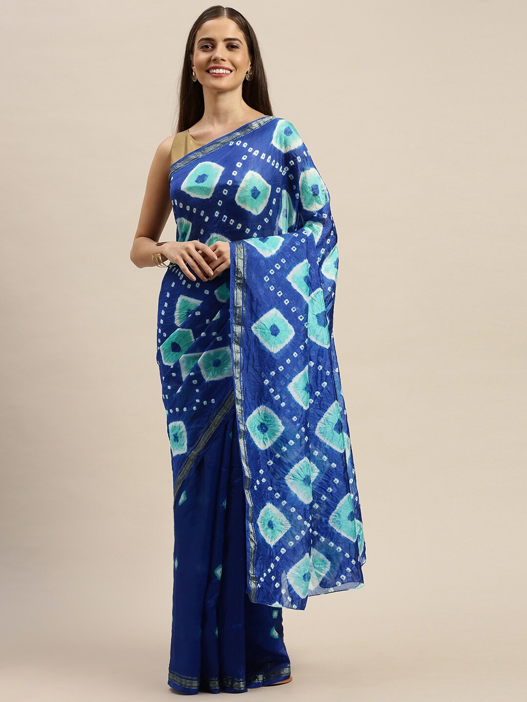 

Geroo Jaipur Blue & White Bandhani Art Silk Bandhani Saree