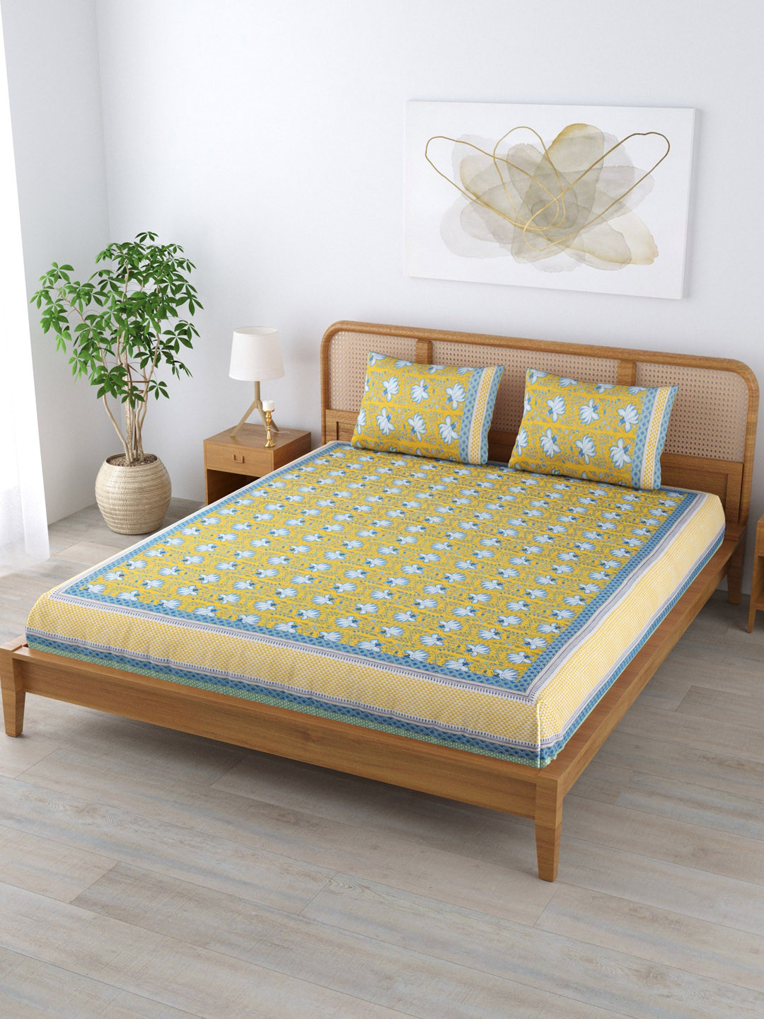 

Clasiko Unisex Yellow Bedsheets