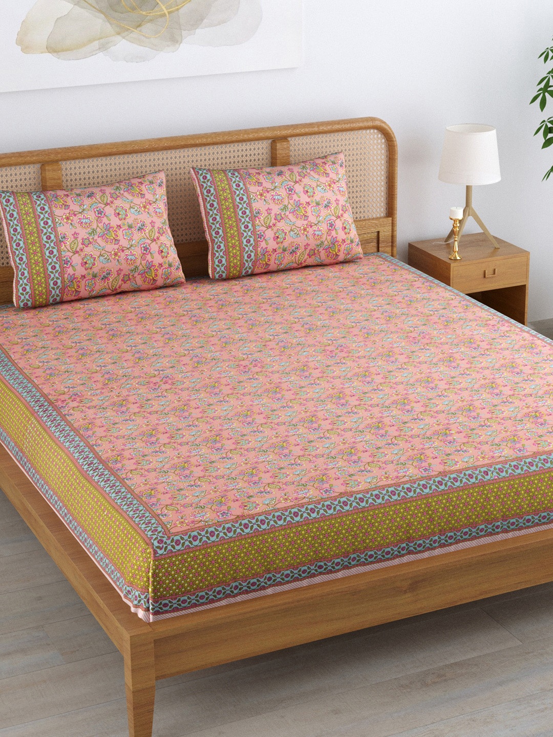 

Clasiko Unisex Pink Bedsheets