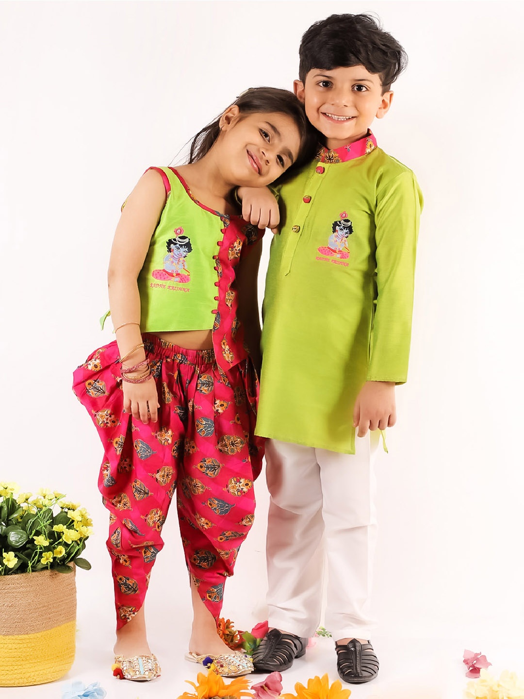 

KID1 Girls Green Floral Embroidered Angrakha Pure Cotton Top with Dhoti Pants & With Dupatta