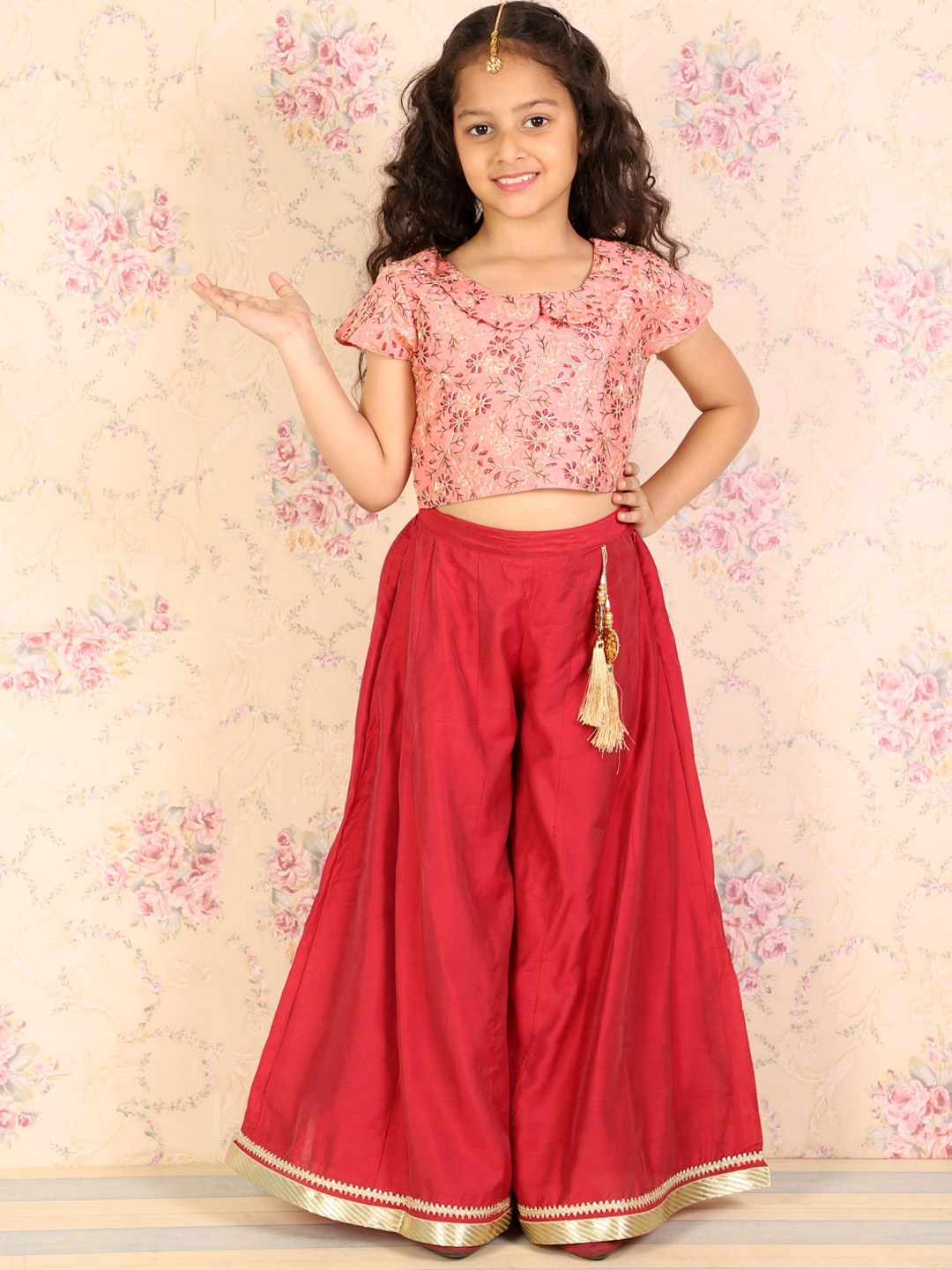 

KID1 Girls Pink Embroidered High Slit Kurta with Churidar