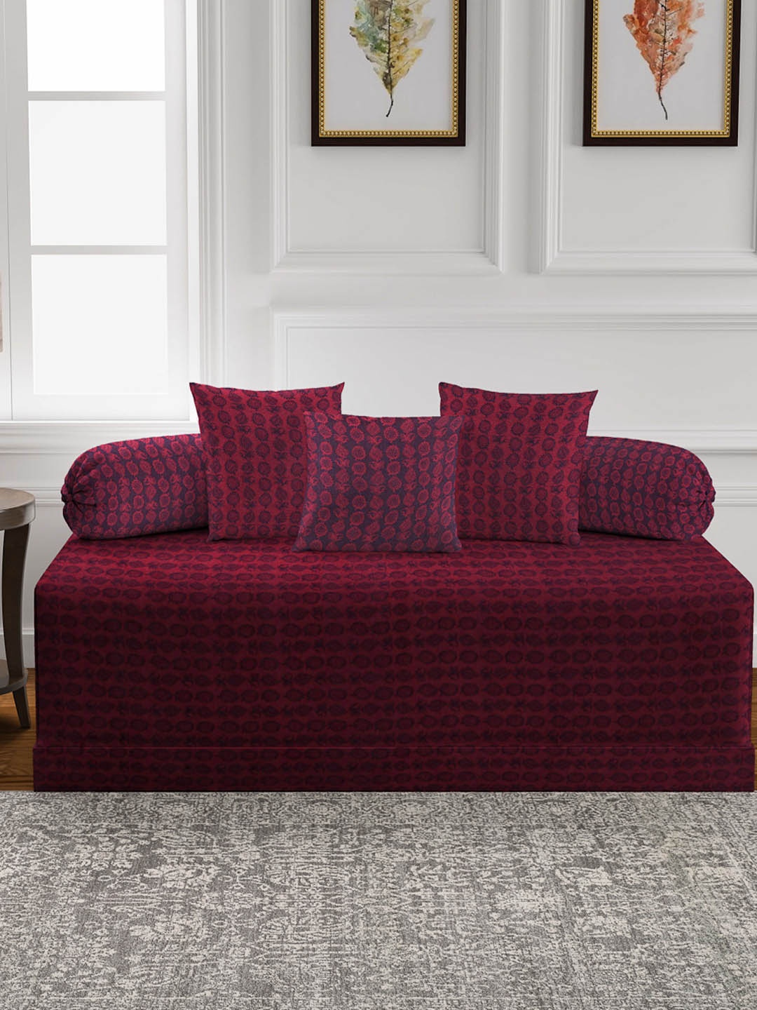 

KLOTTHE 6 Pcs Maroon & Black Woven-Design Bedsheet With Bolster & Cushion Covers