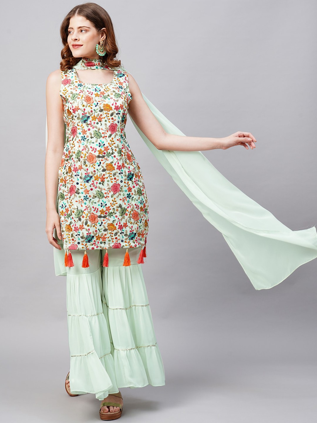 

FASHOR Women Green Floral Printed High Slit Mirror Work Kurta with Skirt