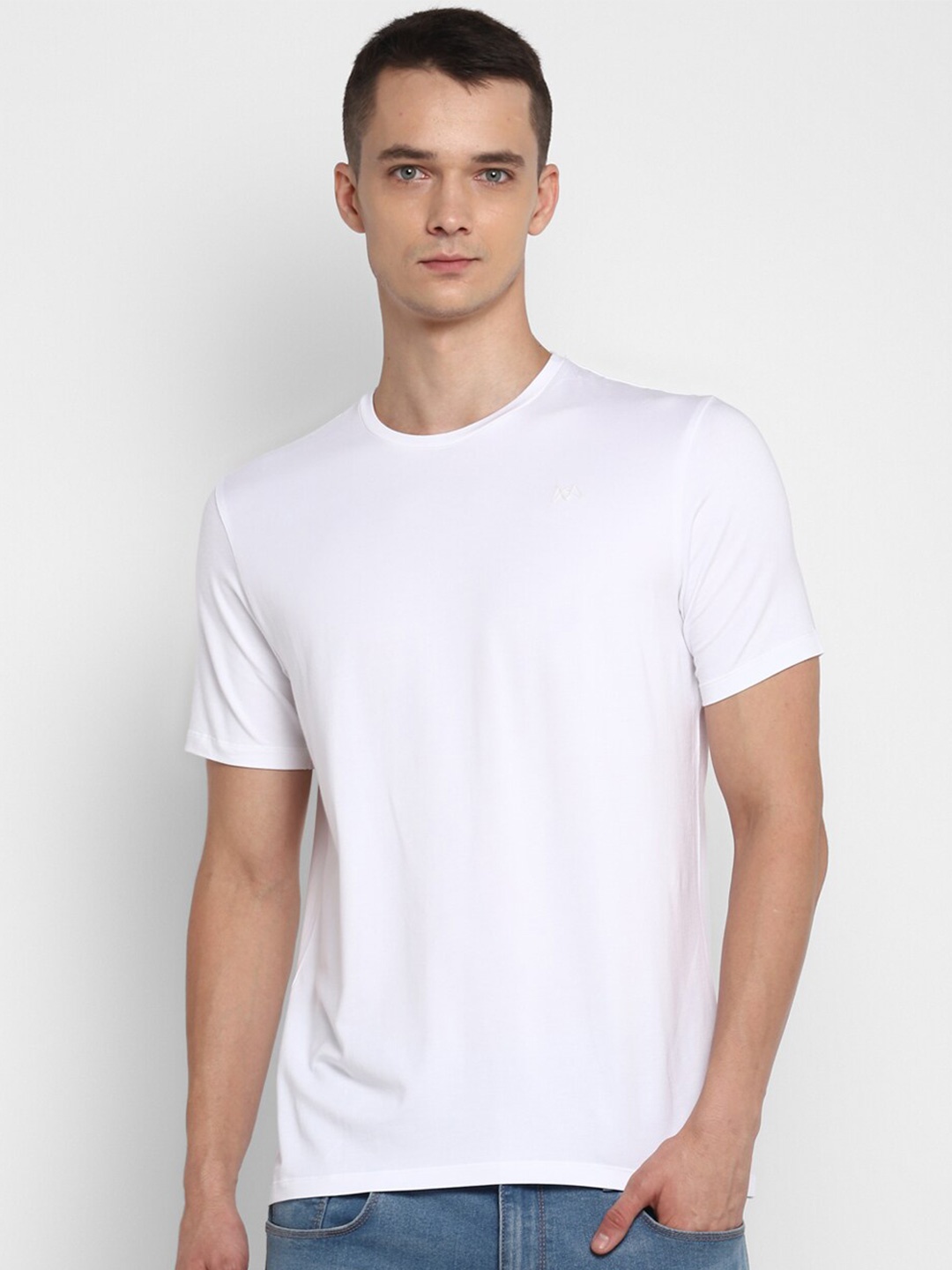 

MUWIN Men White T-shirt